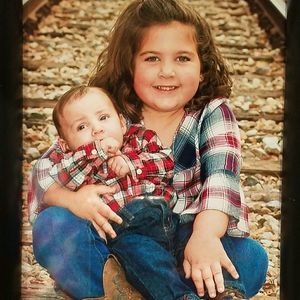 Meet your Posher, Dejuana